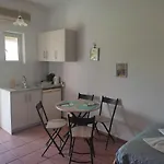 Apartman Helen *