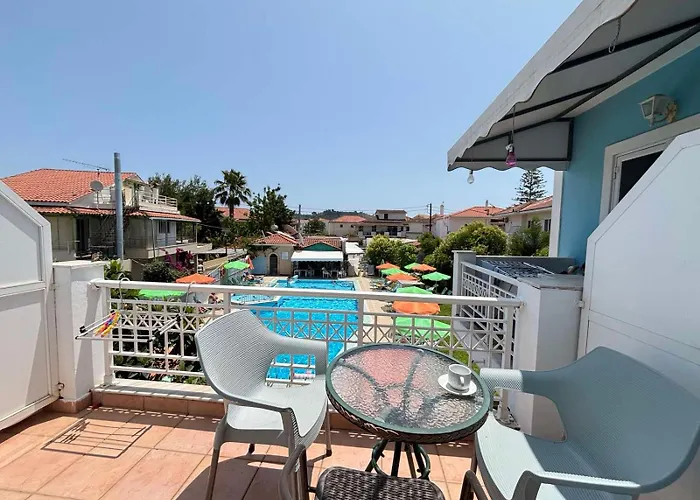 Helen Апартаменты Планос