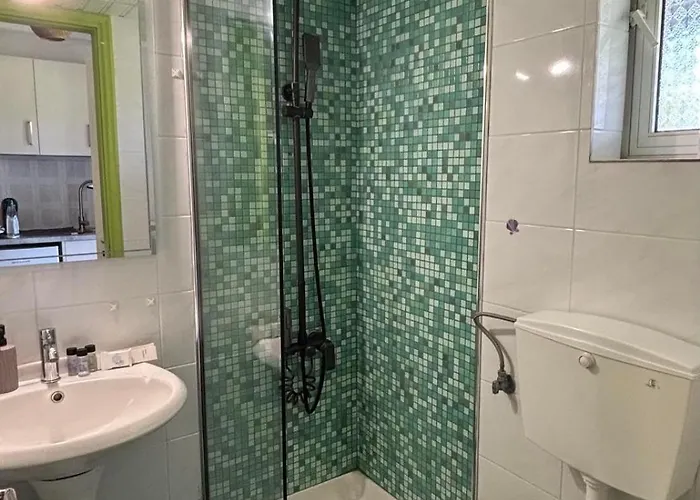 Helen Апартаменты